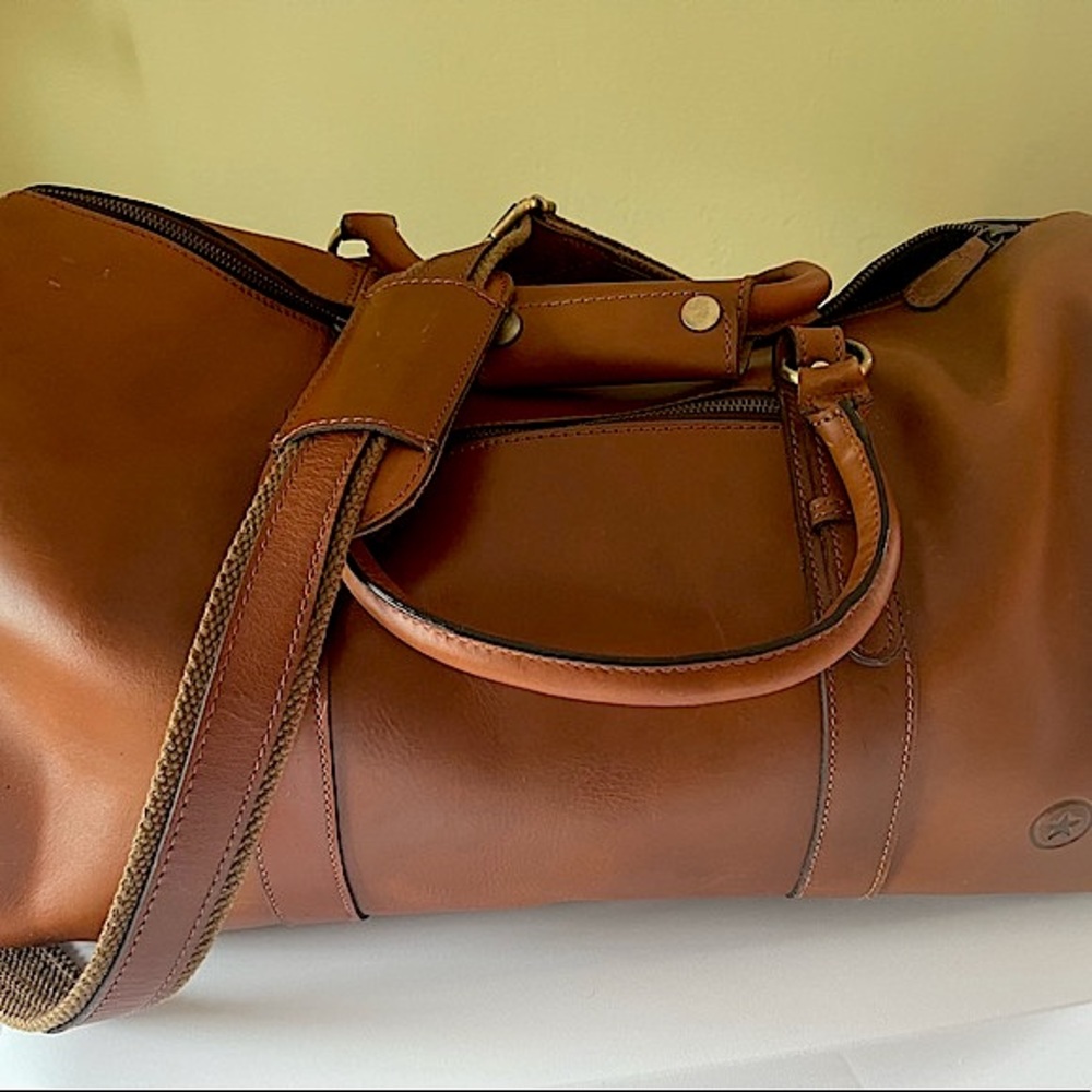 Aarön Leather Goods               NWOT